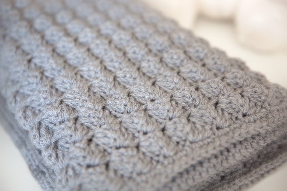 Free Baby Blanket Crochet Pattern - Beginner Friendly - Leelee Knits