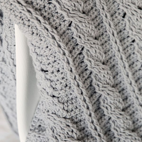 Crochet Throw Blanket Pattern - Leelee Knits