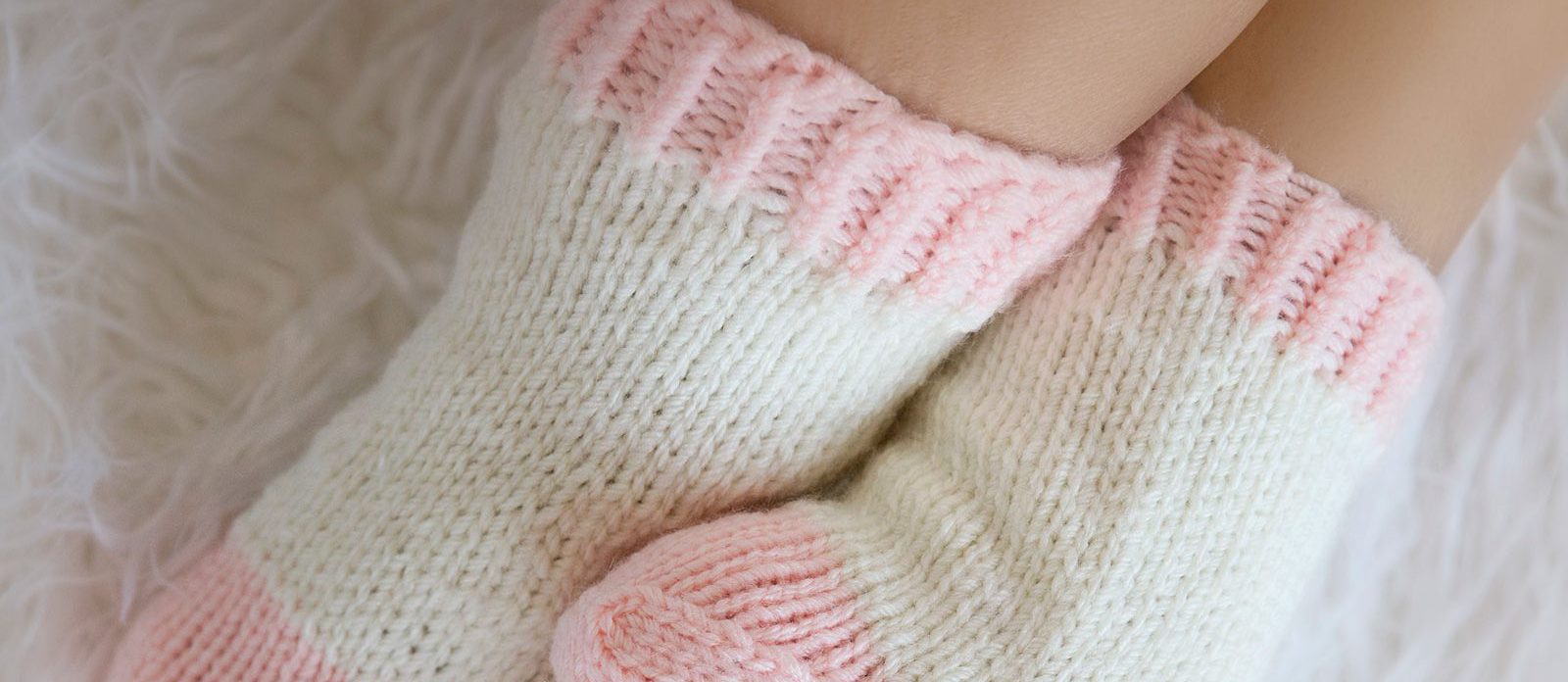 Cozy Cabin Sock Knitting Pattern : Knit Your Happy Now