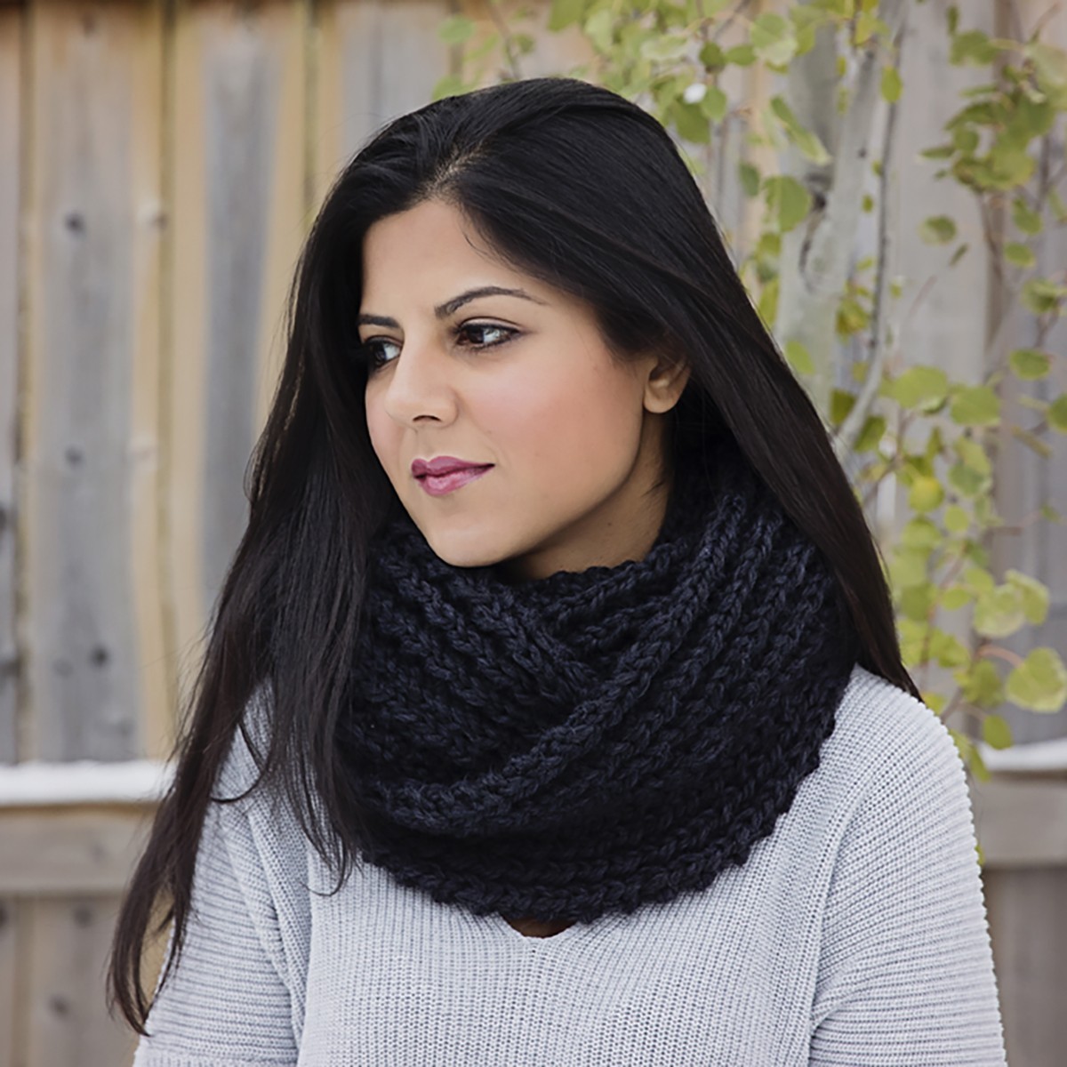 easy-beginner-knit-scarf-with-video-tutorial