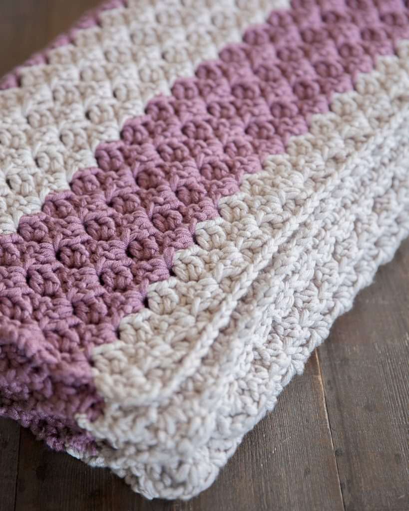 Easy Super Chunky Throw Blanket Free Crochet Pattern -  OkieGirlBling'n'Things