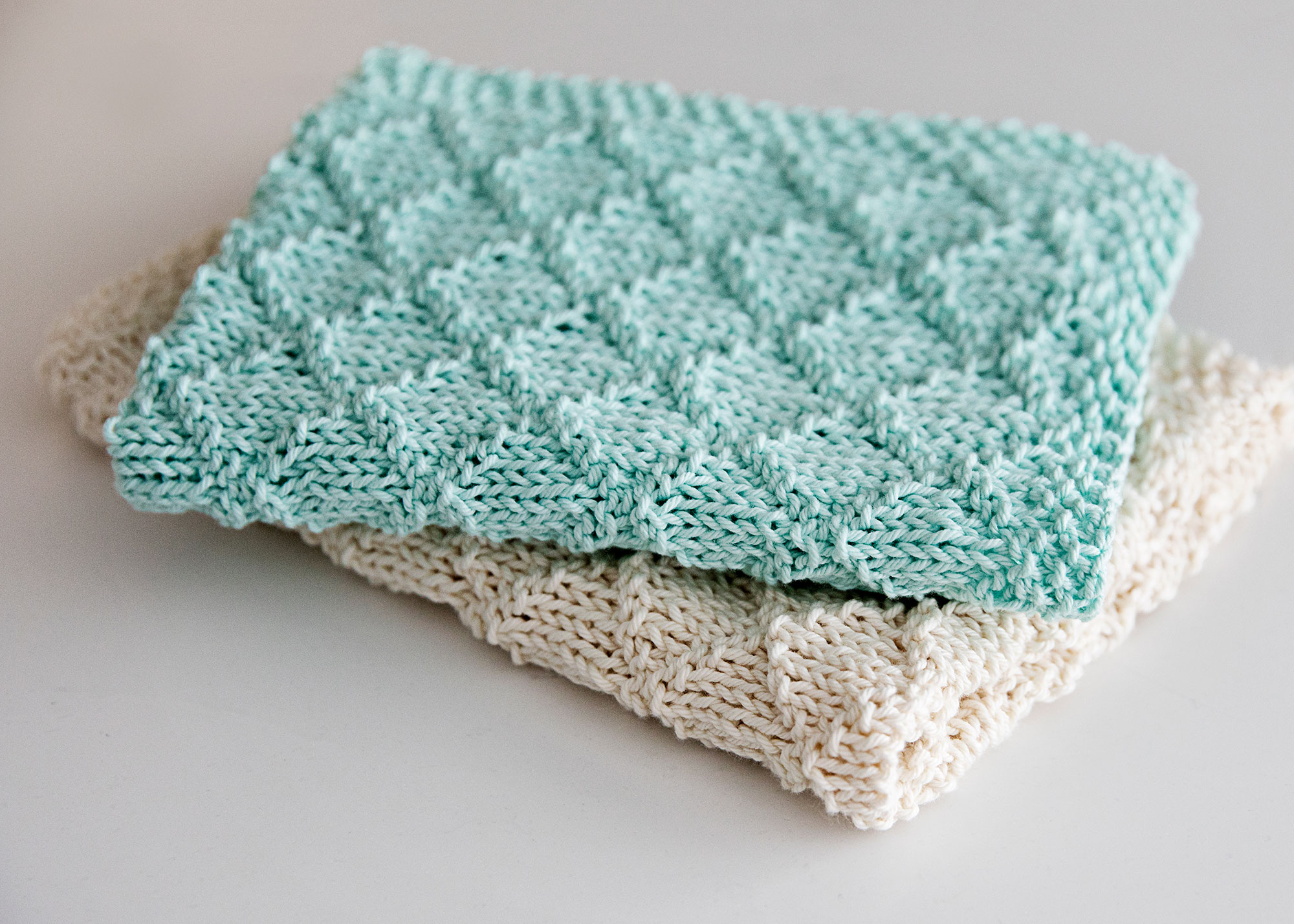 Hanging Dish Towel pattern by Little Luxury Knits