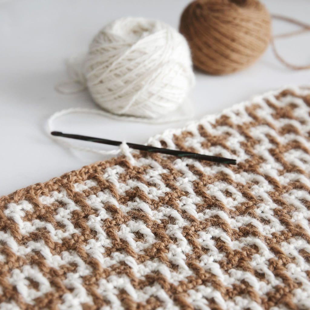 Like a Kelim Pillow: mosaic crochet pattern. Part 3