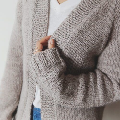 Simple Raglan Cardigan Knitting Pattern - Leelee Knits