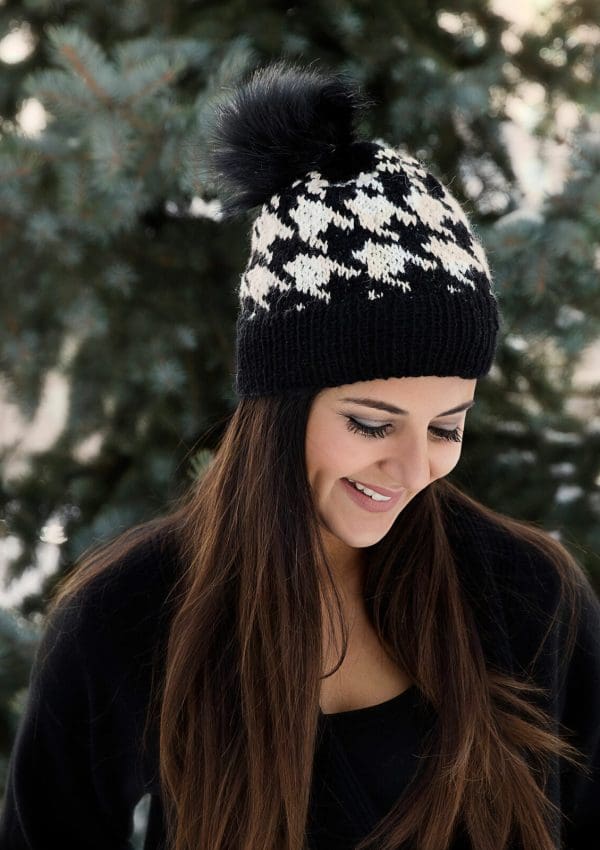 Houndstooth-Hat-Knitting-Pattern-04